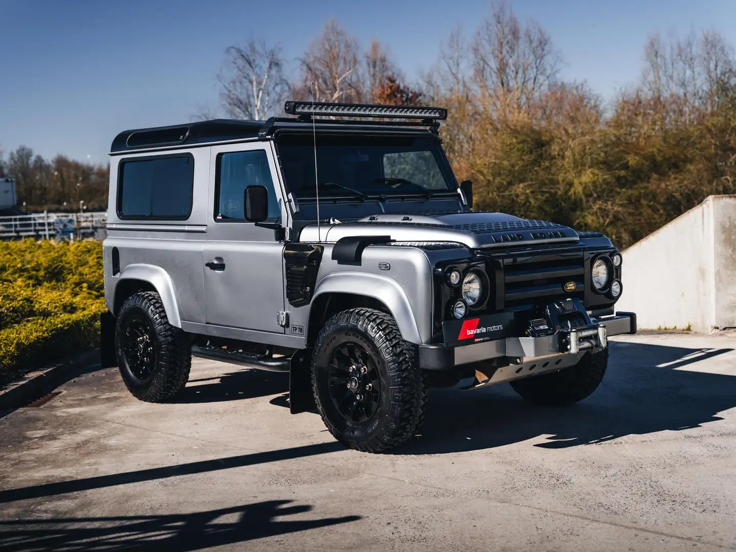 Land Rover Defender 90 2.4L TD4 / Brunel / Lichte Vracht Gris - 1