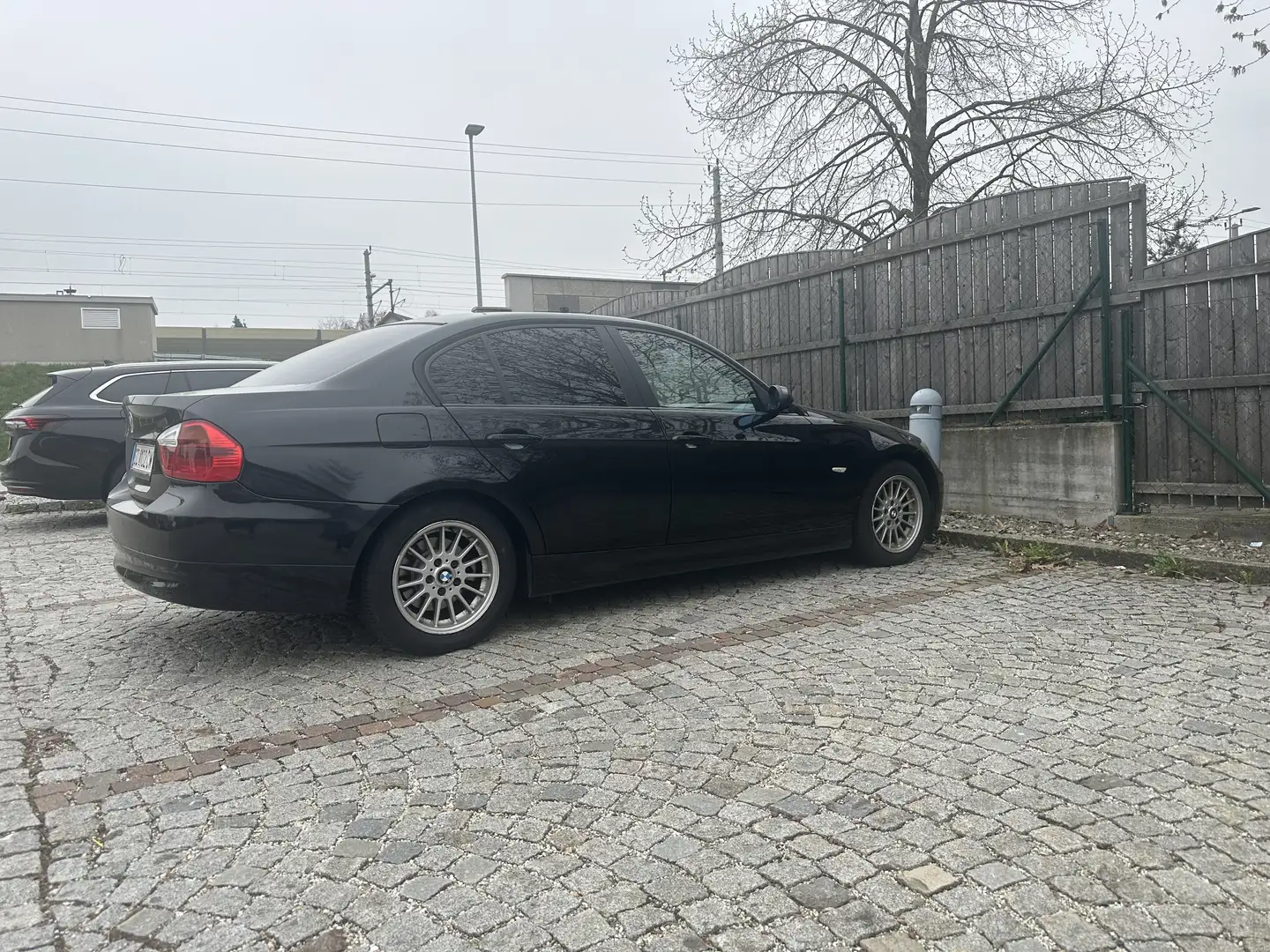 BMW 318 318d - 2