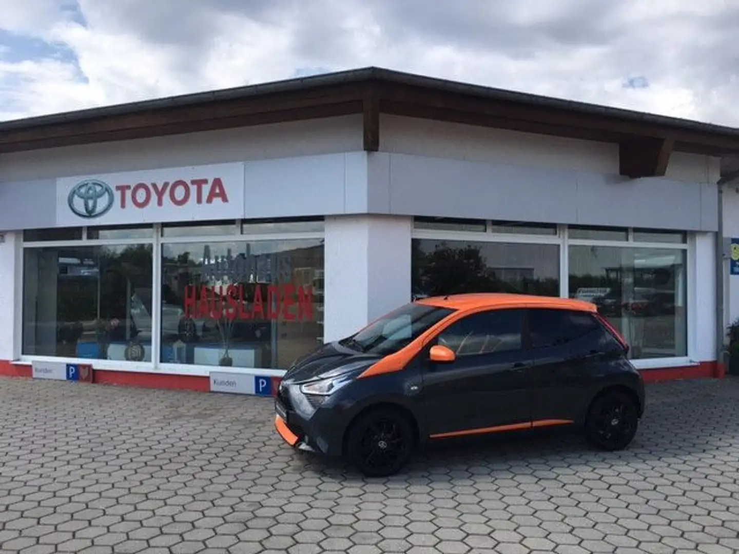 Toyota Aygo AYGO x-JBL Gris - 1