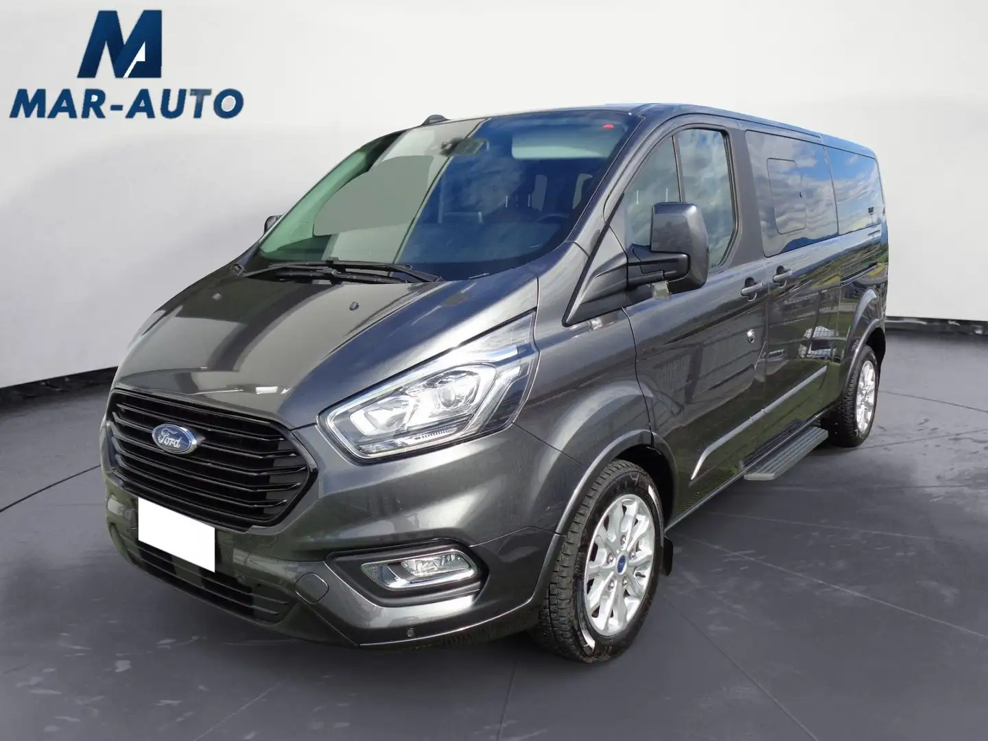 Ford Tourneo Custom 320 2.0 TDCi 185CV PL Titanium Grigio - 1
