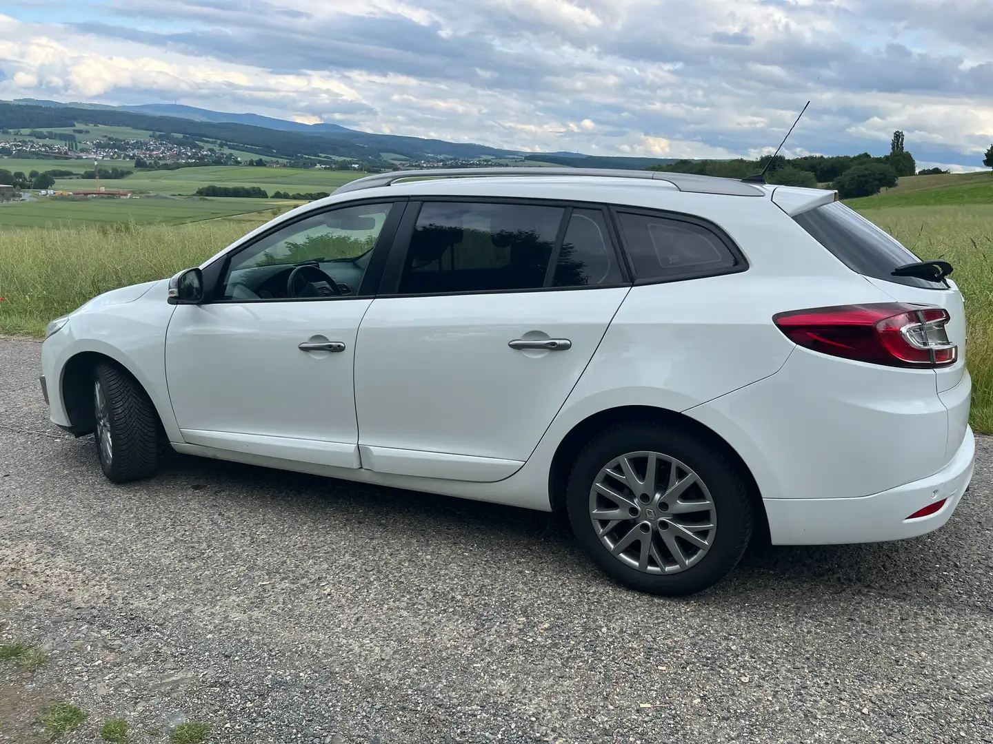 Renault Megane Megane Grandtour Grandtour ENERGY TCe 115 Start Biały - 2