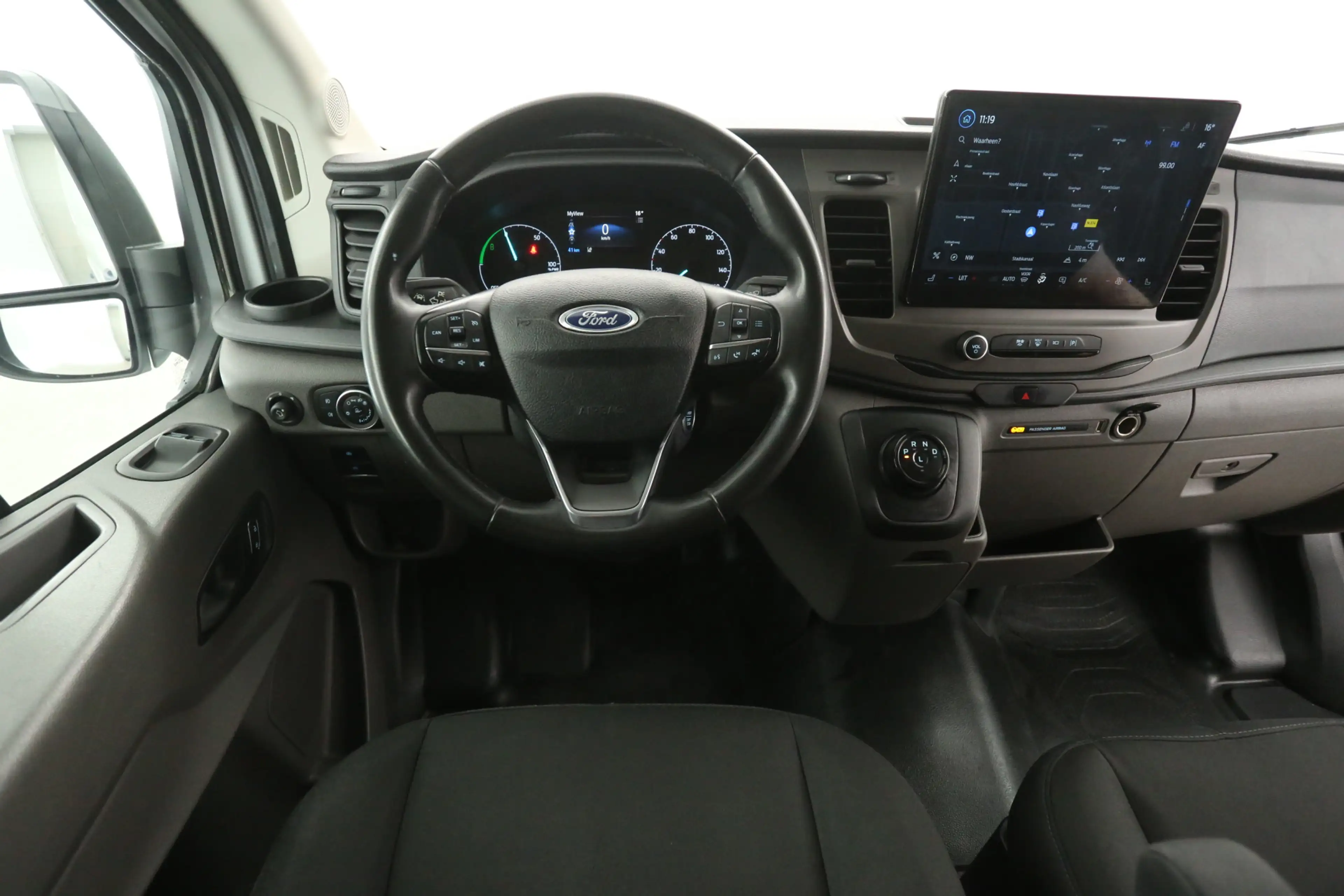 Ford E-Transit L3H2 68 kWh 184PK | Snelladen | SOH 94% | Clima | — photo 2