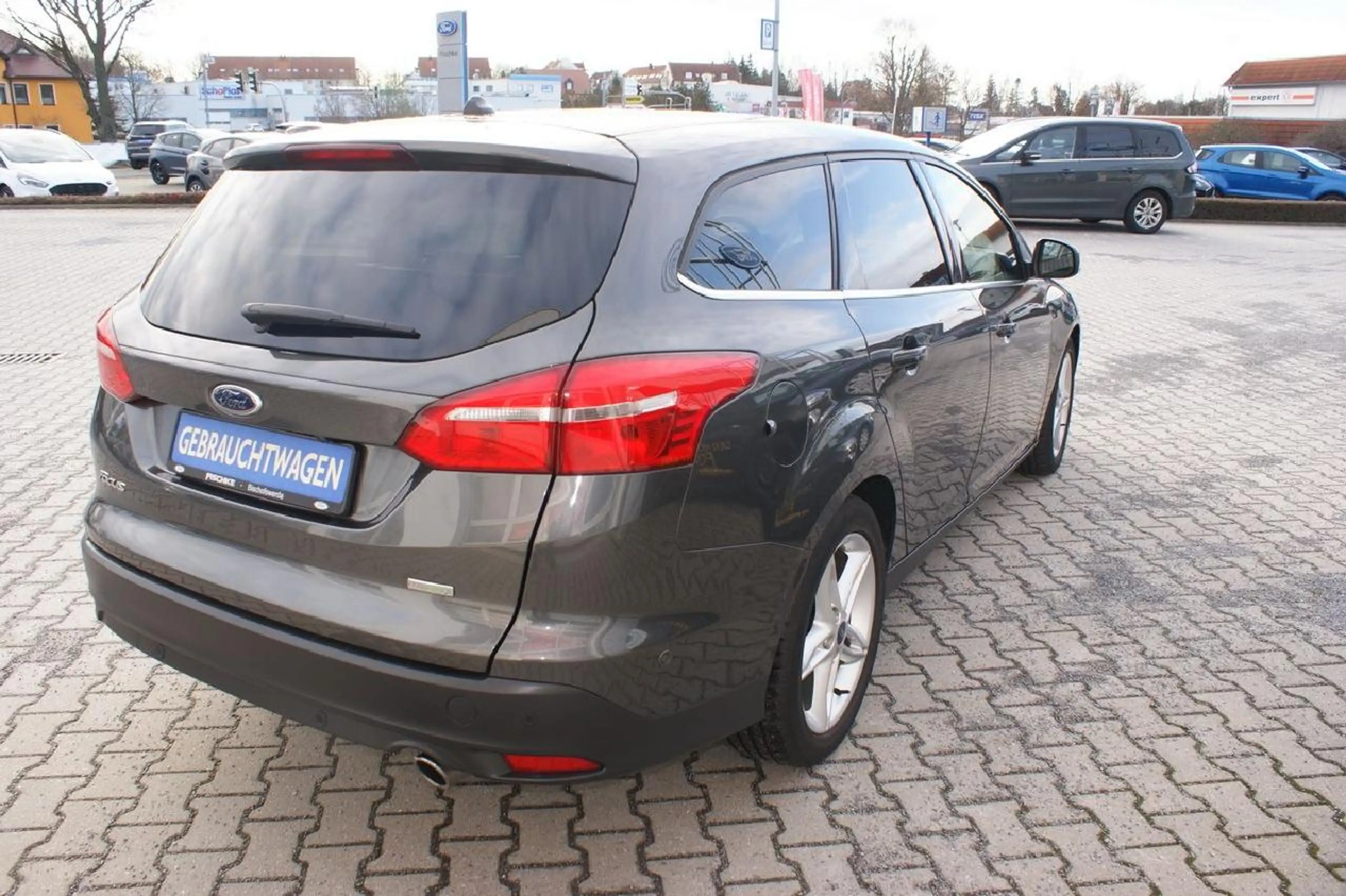 Ford Focus Titanium Navi Alu Xenon AHK — photo 4