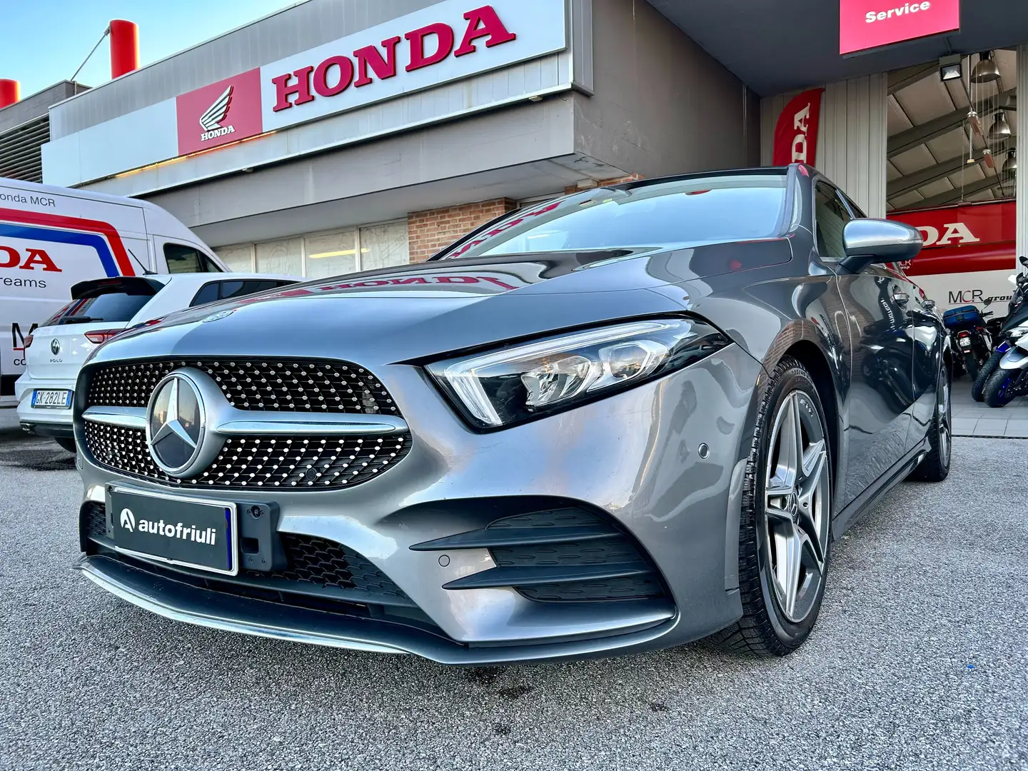 Mercedes-Benz A 250 PREMIUM 224CV Auto Grey - 1