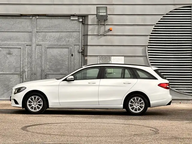 Mercedes-Benz C 180 C 180 d T / Sportsitze / Navi / Komfortfahrwerk
