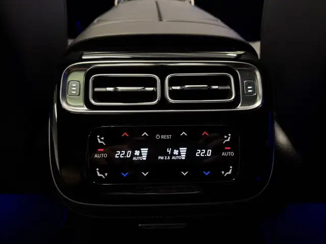 Mercedes-Benz S-Class view 11