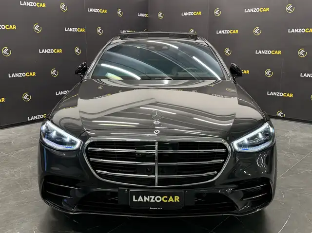 Mercedes-Benz S-Class view 2