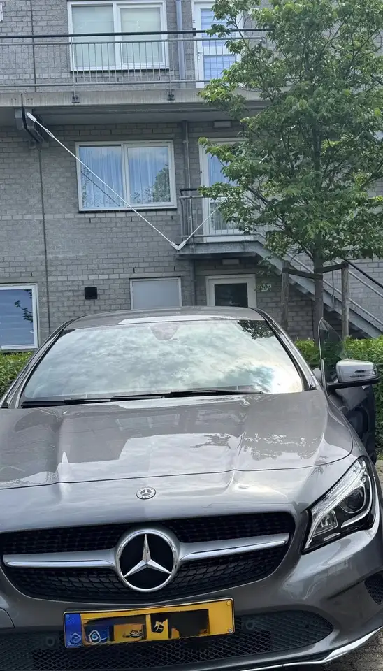 Mercedes-Benz CLA 180