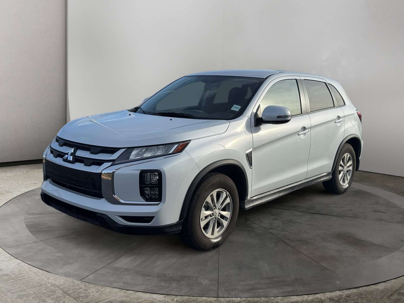 2026 Mitsubishi RVR SE / AWD / NO ACCIDENTS / LIKE NEW CONDITION