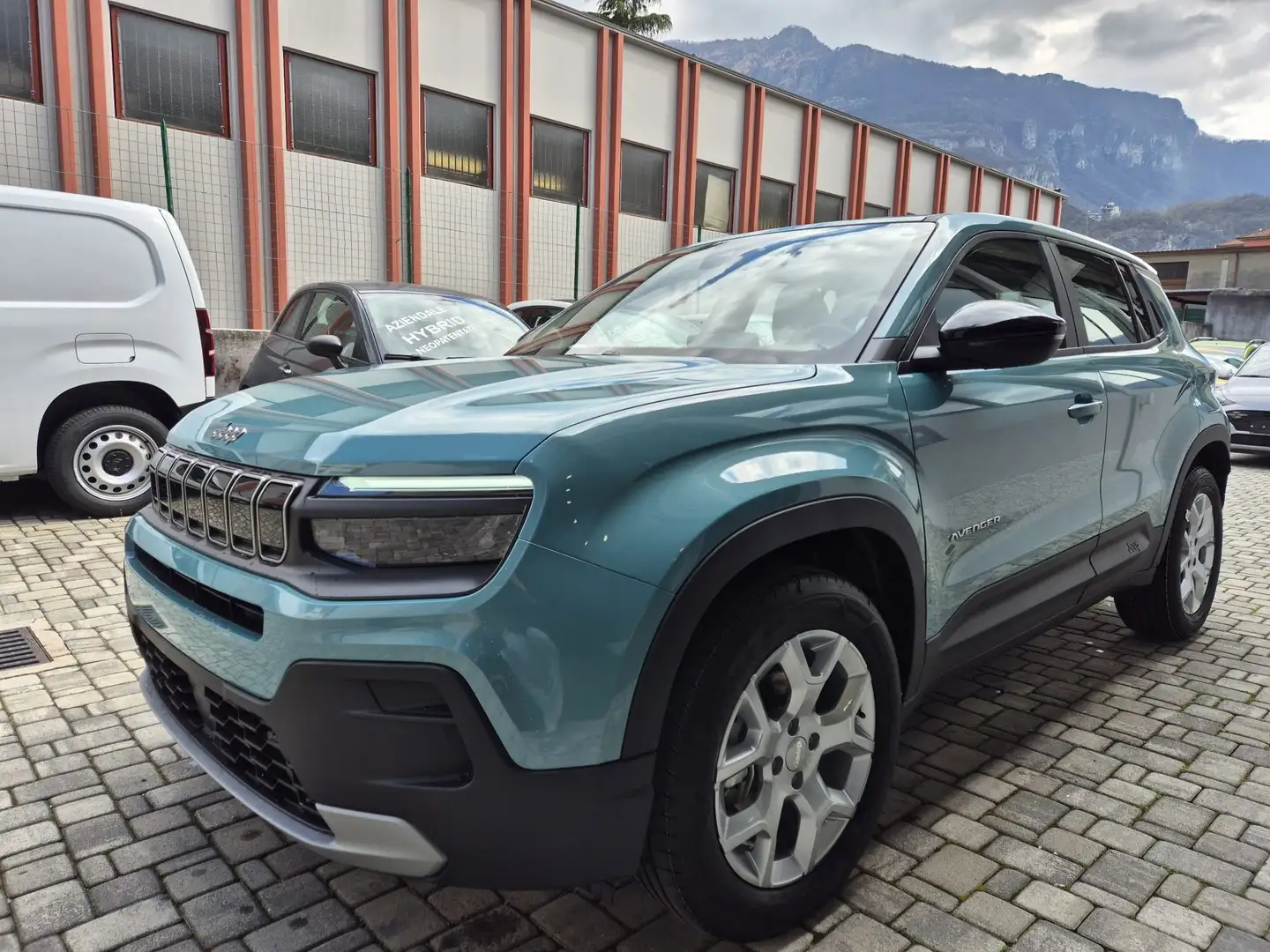 Jeep Avenger 1.2 turbo Altitude fwd 100cv Azul - 2
