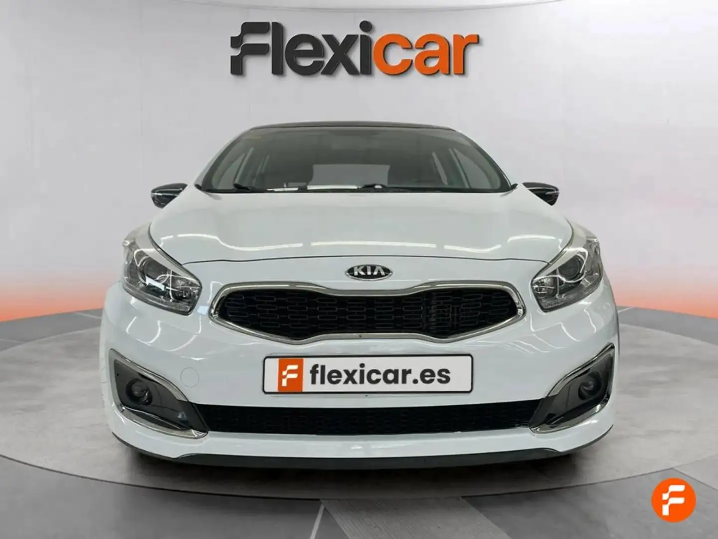 Kia Ceed / cee'd 1.6 CRDi VGT 136CV Drive Blanc - 2
