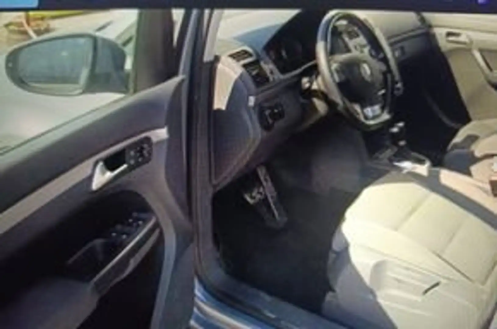 Volkswagen Touran R-Line Edition, Automatik, Navi, Standheizung, Grau - 2