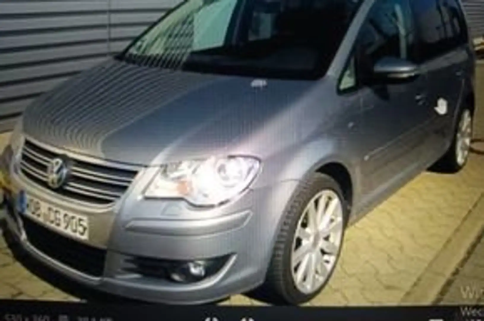 Volkswagen Touran R-Line Edition, Automatik, Navi, Standheizung, Gris - 1