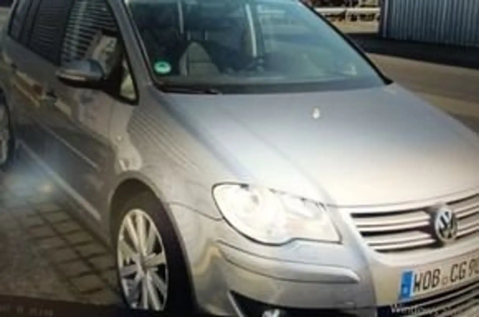 Volkswagen Touran R-Line Edition, Automatik, Navi, Standheizung, Grau - 2