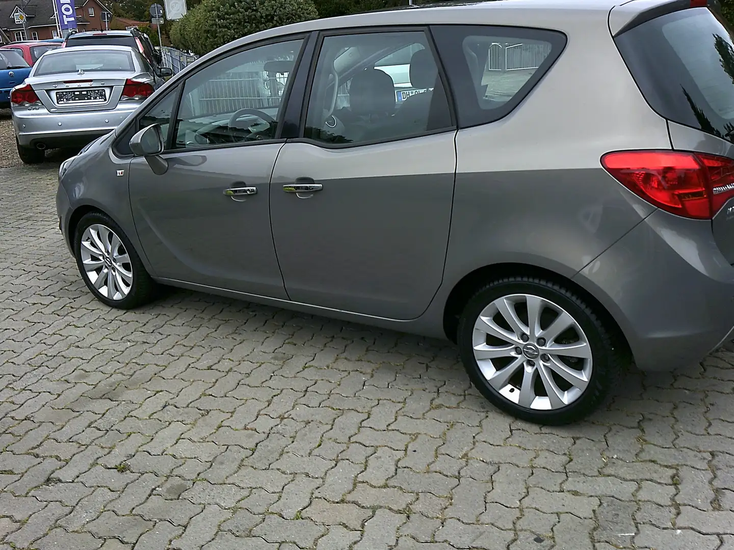 Opel Meriva Innovation Grau - 2