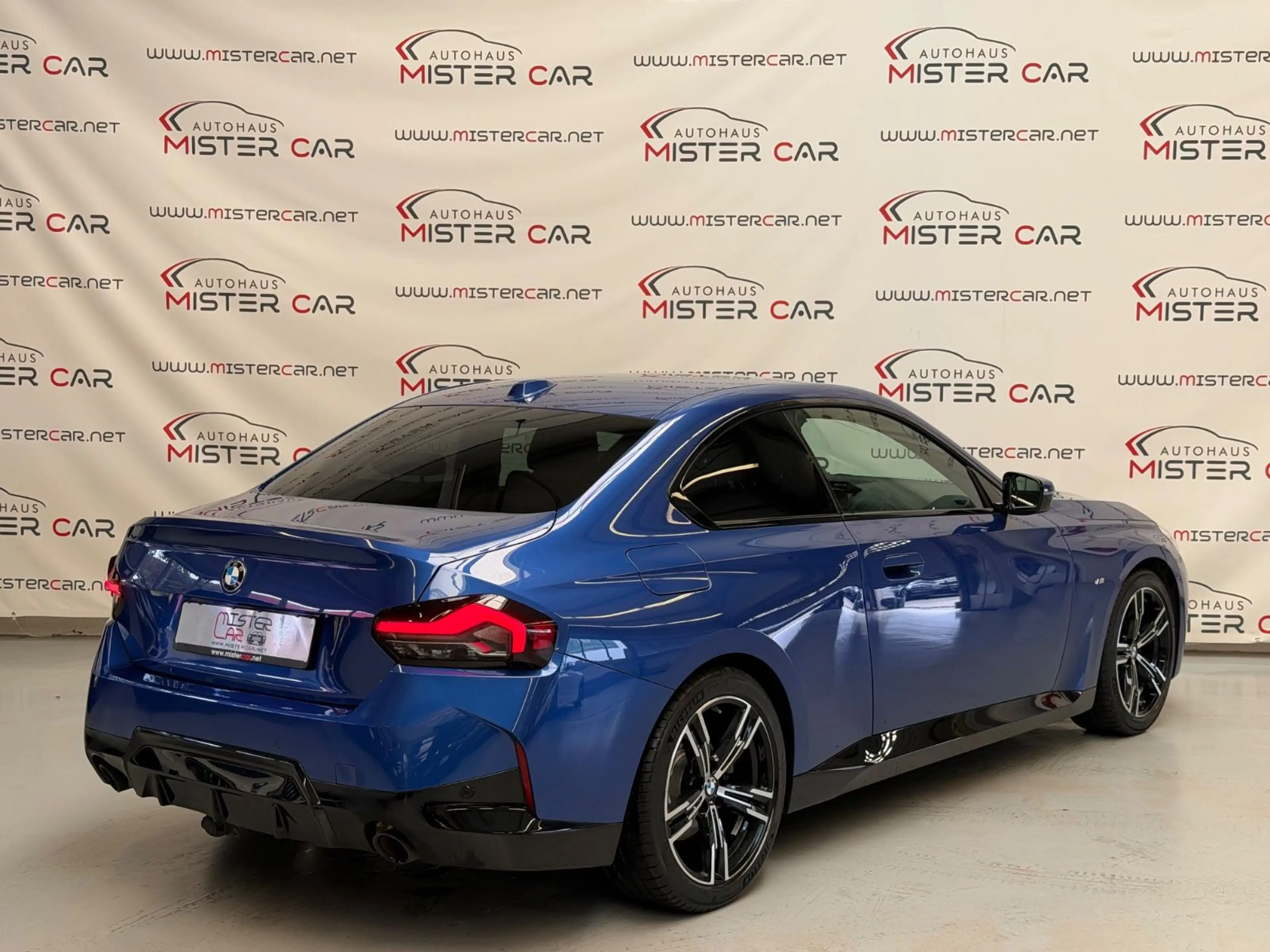 BMW 220 i Coupe M Sport CURVED/AHK/LED/NAVI/LEDER/18 — photo 8