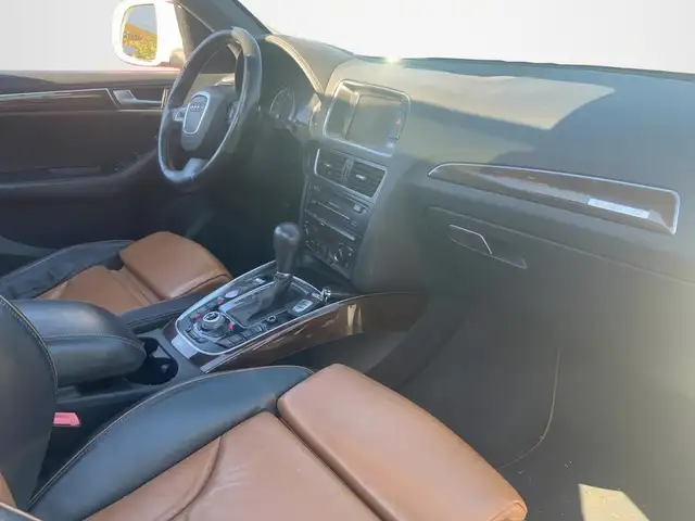 Audi Q5 view 9