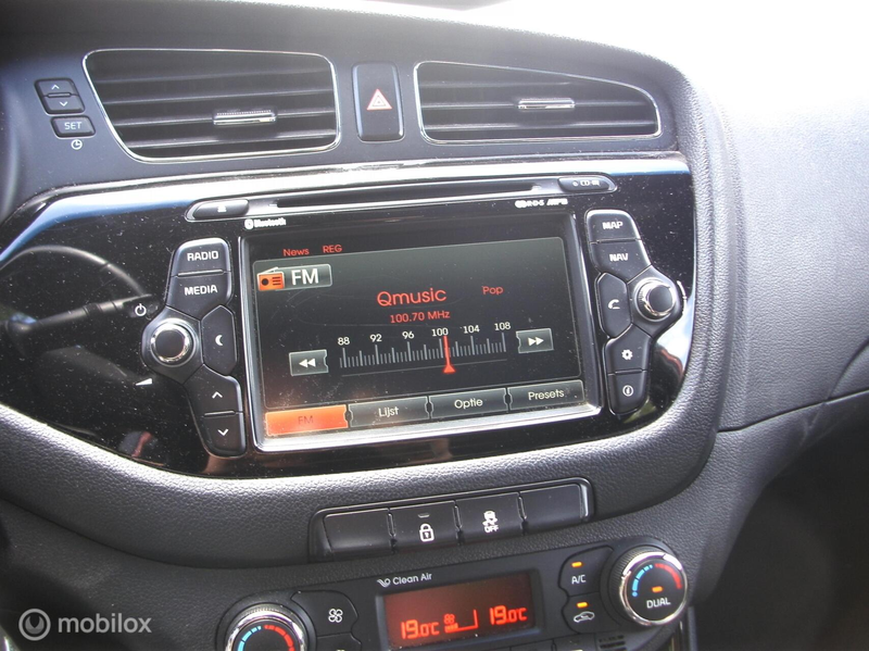 Kia ProCeed / pro_cee'd 1.6 GDI Business Pack — photo 11