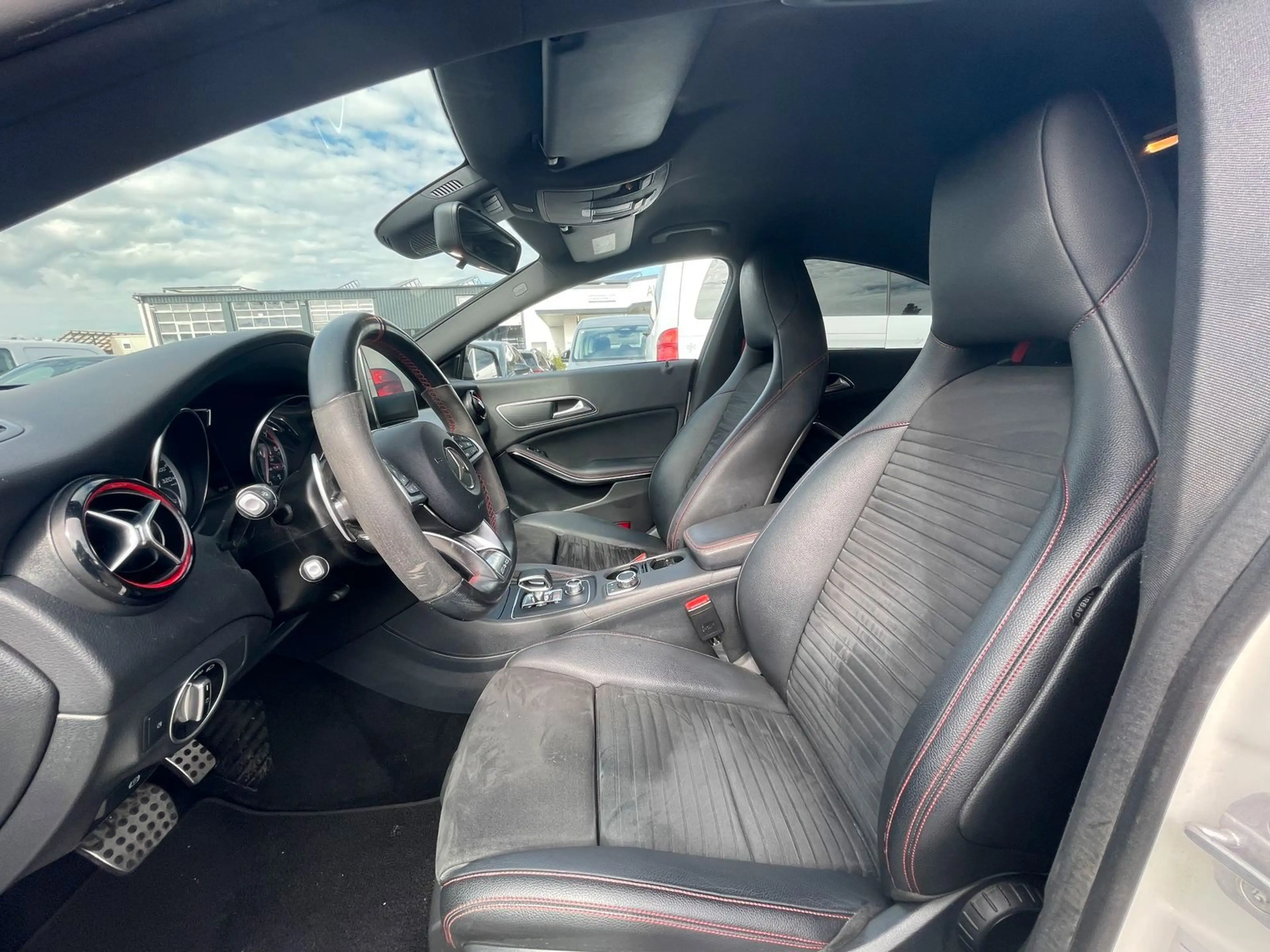 Mercedes-Benz CLA 45 AMG 4Matic Sportagas+Sportsitze — photo 9