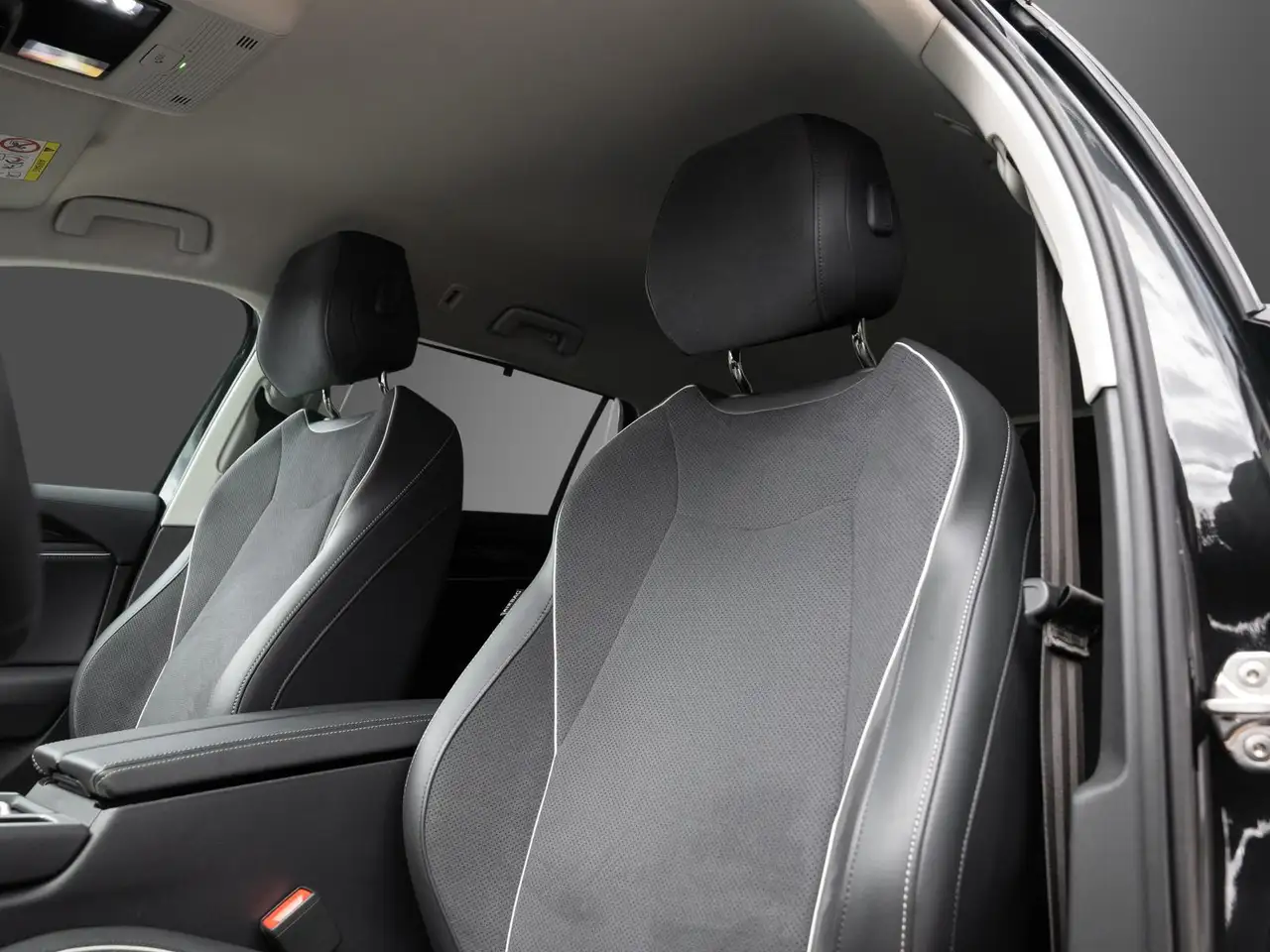 Volkswagen Passat AHK Sitzklima Head-Up DCC, миниатюра 12