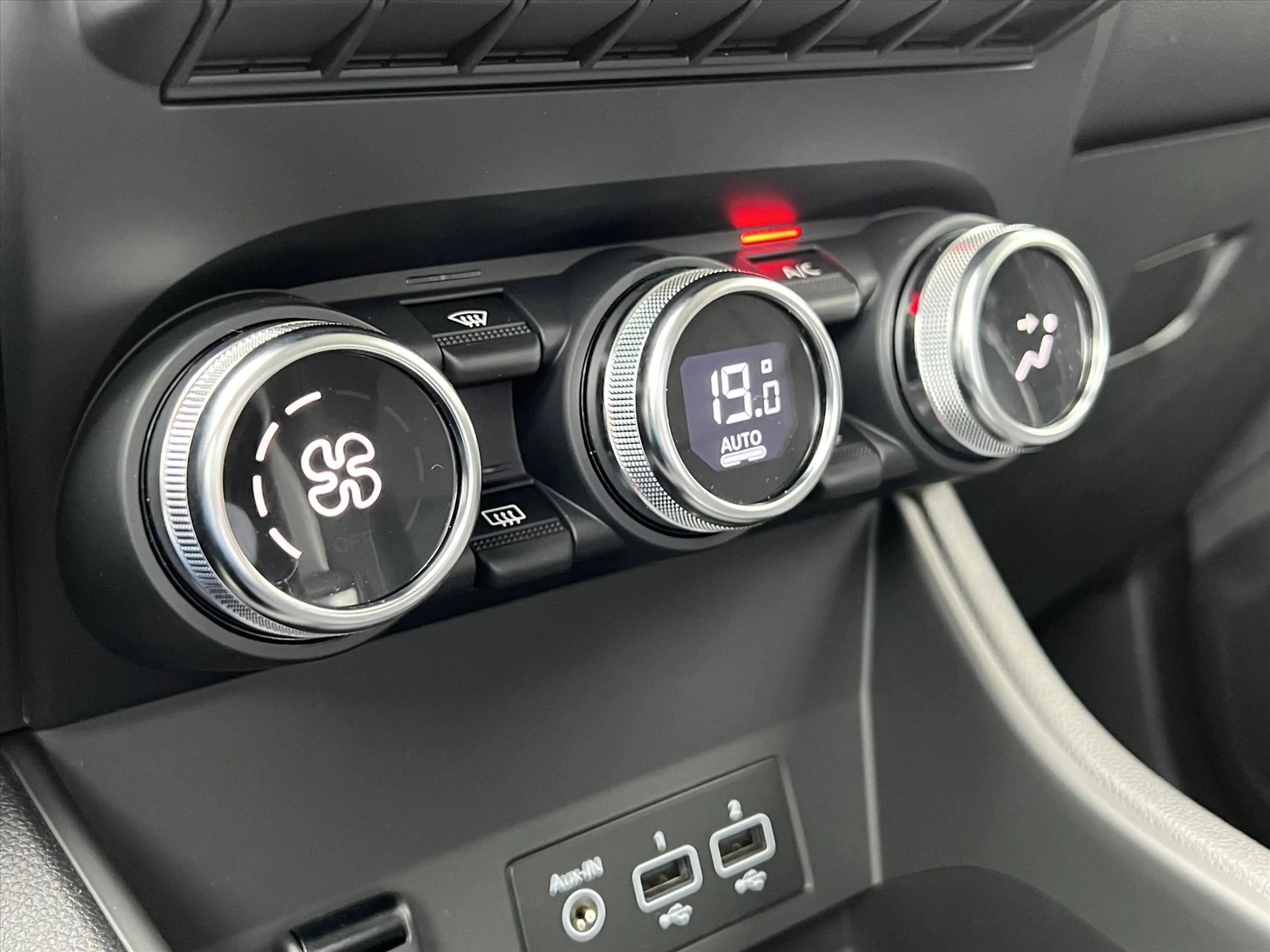 Mitsubishi ASX 1.6 HEV First Edition | Navigatie | Camera | ECC | — photo 18