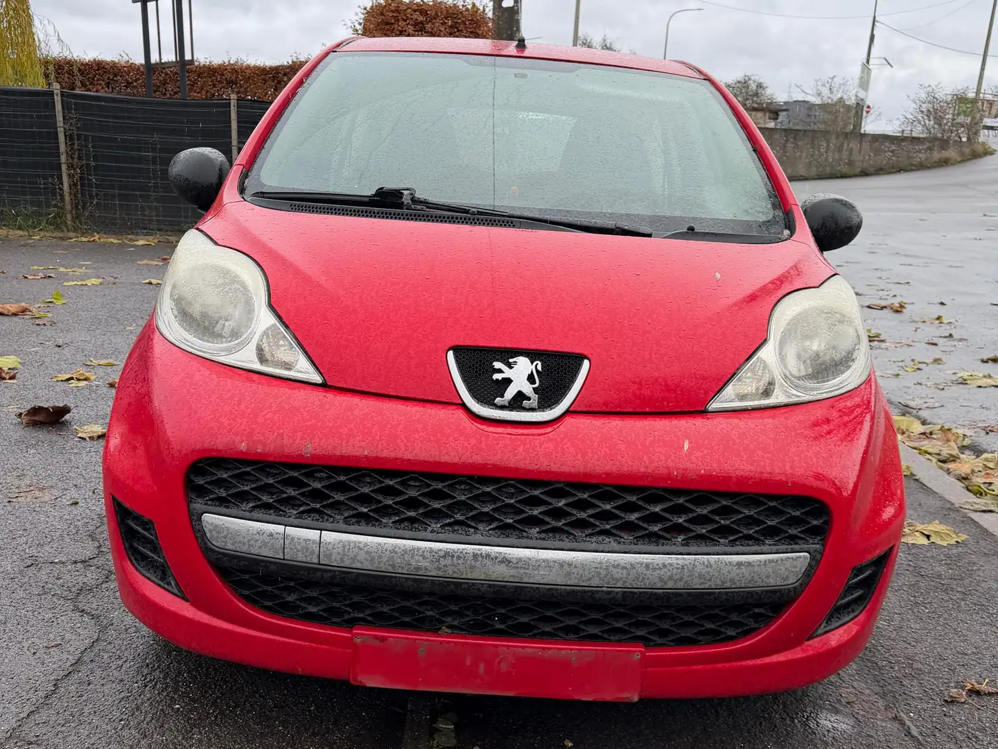 Peugeot 107 107 1.0i Urban Move Rood - 2