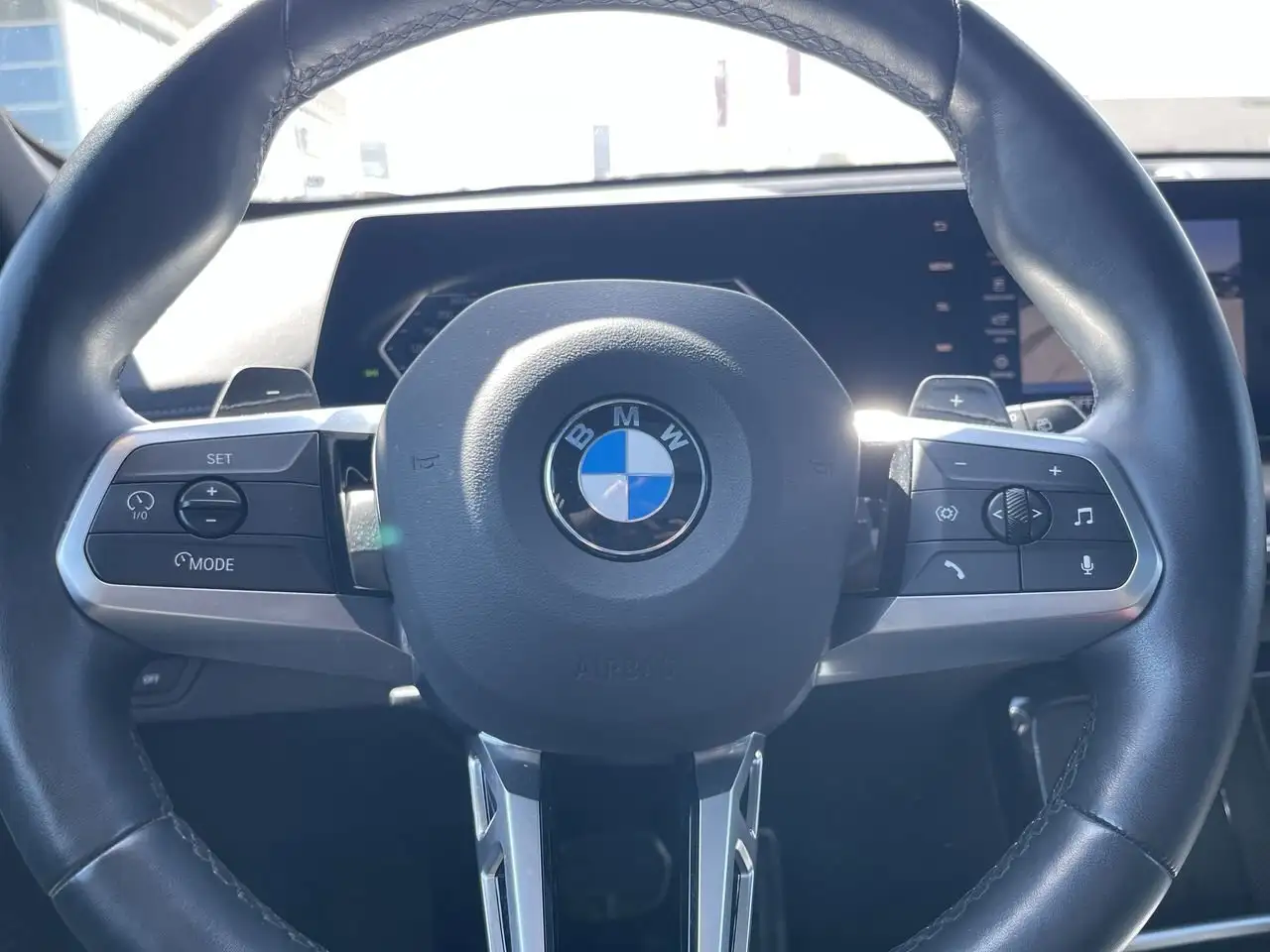 BMW X1 снимка BMW X1