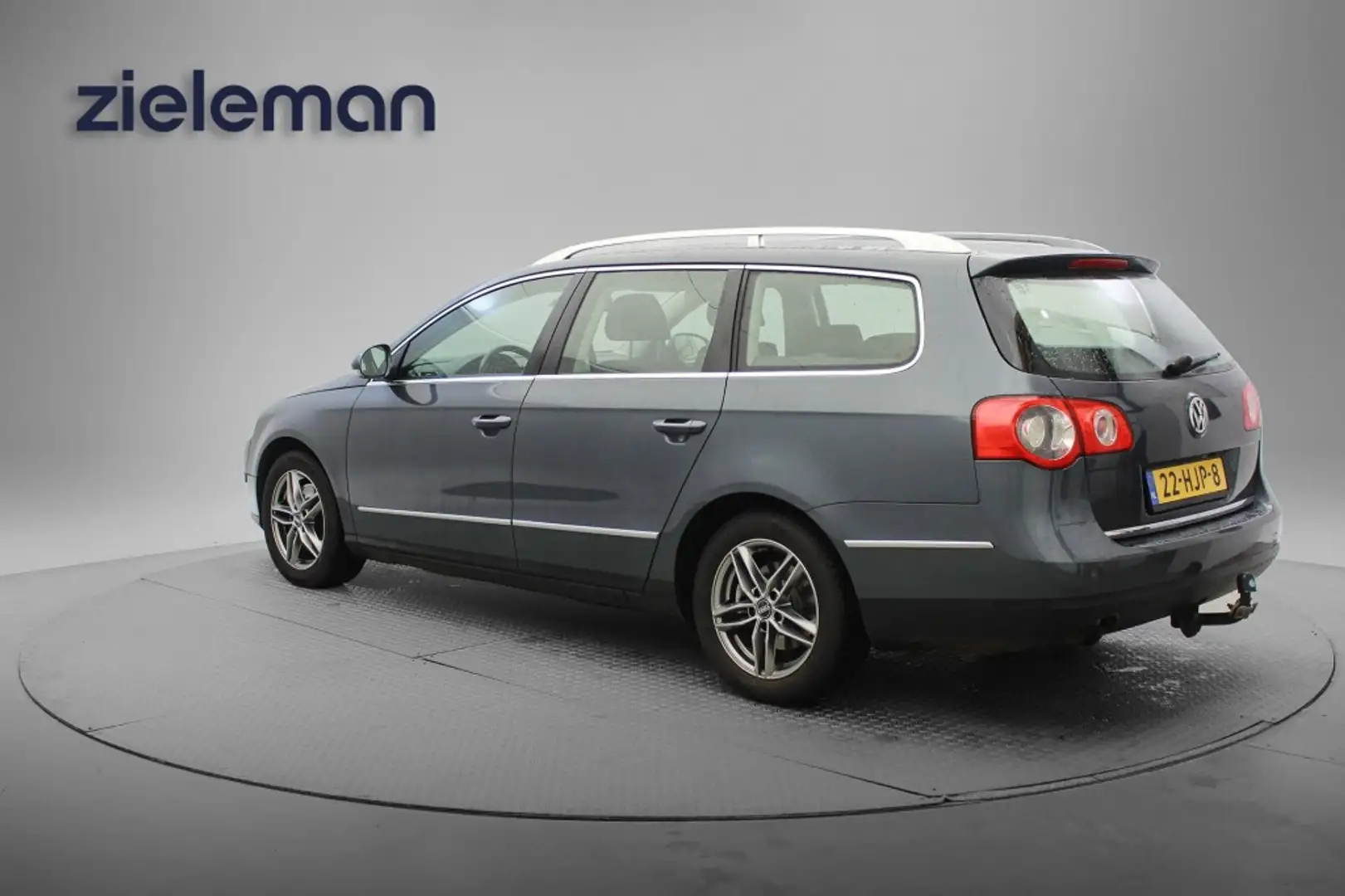 Volkswagen Passat 1.4 TSI Comfortline Automaat - Cruise, Trekhaak, S Grijs - 2