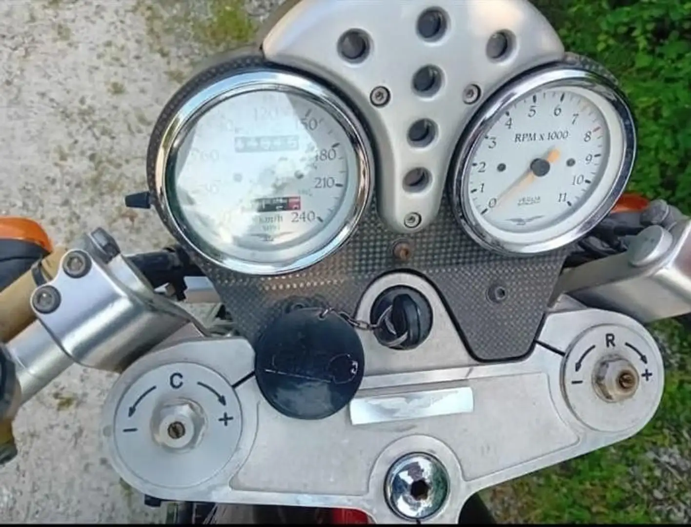 Moto Guzzi V 11 Noir - 1