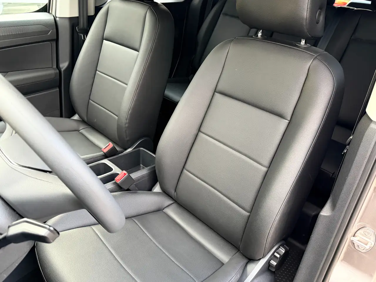 Volkswagen Caddy Caddy 1.5 TSI 5 SEAT LEATHER 0483/47.20.60 6