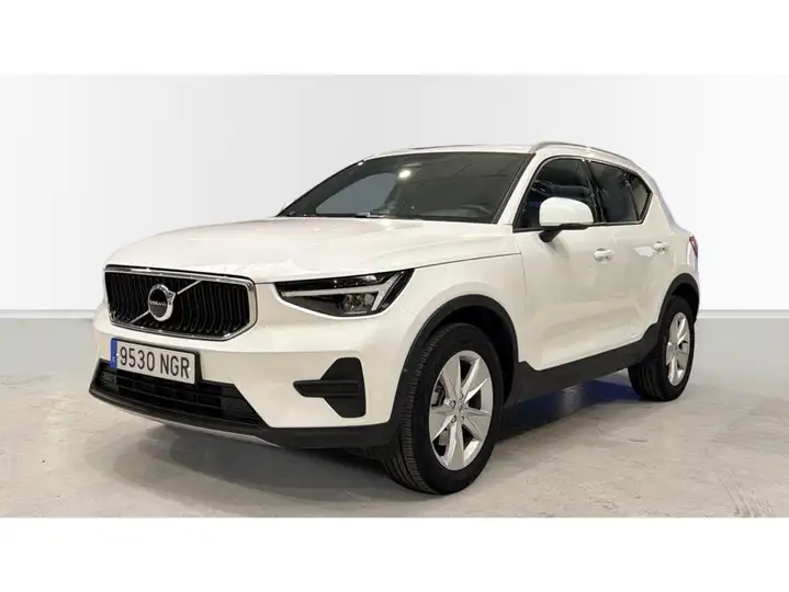 Volvo XC40 B3 (gasolina) Core Automático 2025