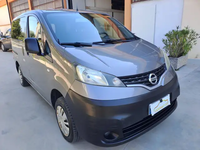 Nissan NV200