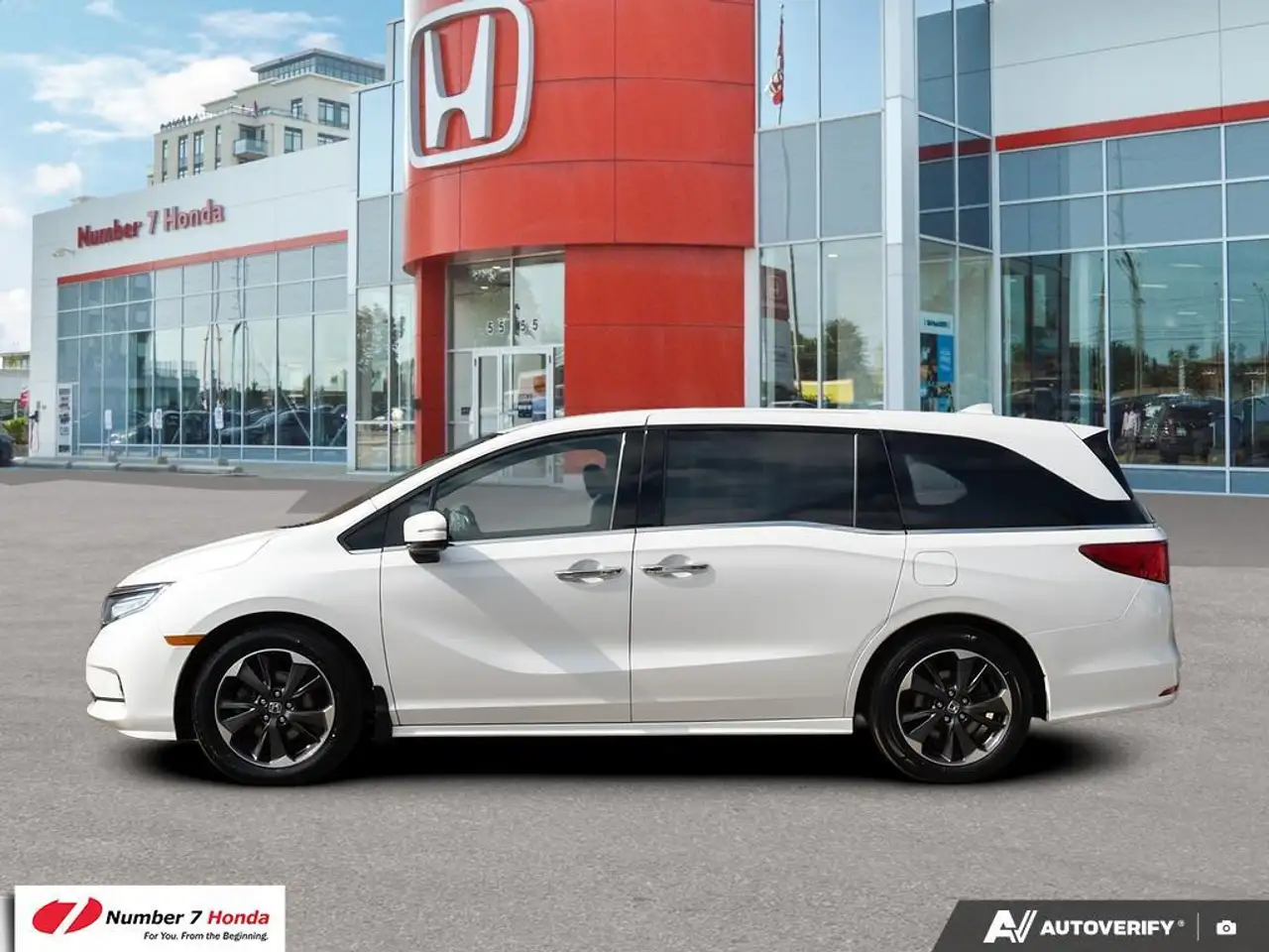 Honda Odyssey снимка Honda Odyssey