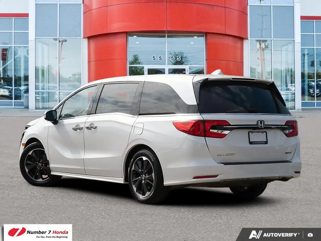 Honda Odyssey снимка Honda Odyssey