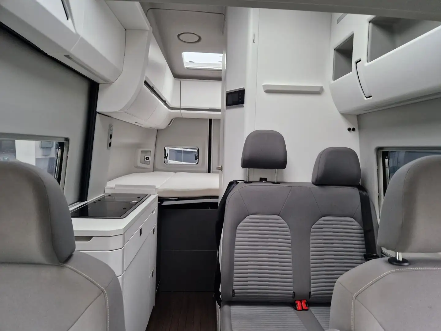 Volkswagen Grand California Autm. VA 600 - 2