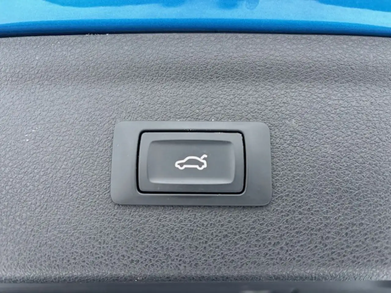 Audi Q3 снимка Audi Q3
