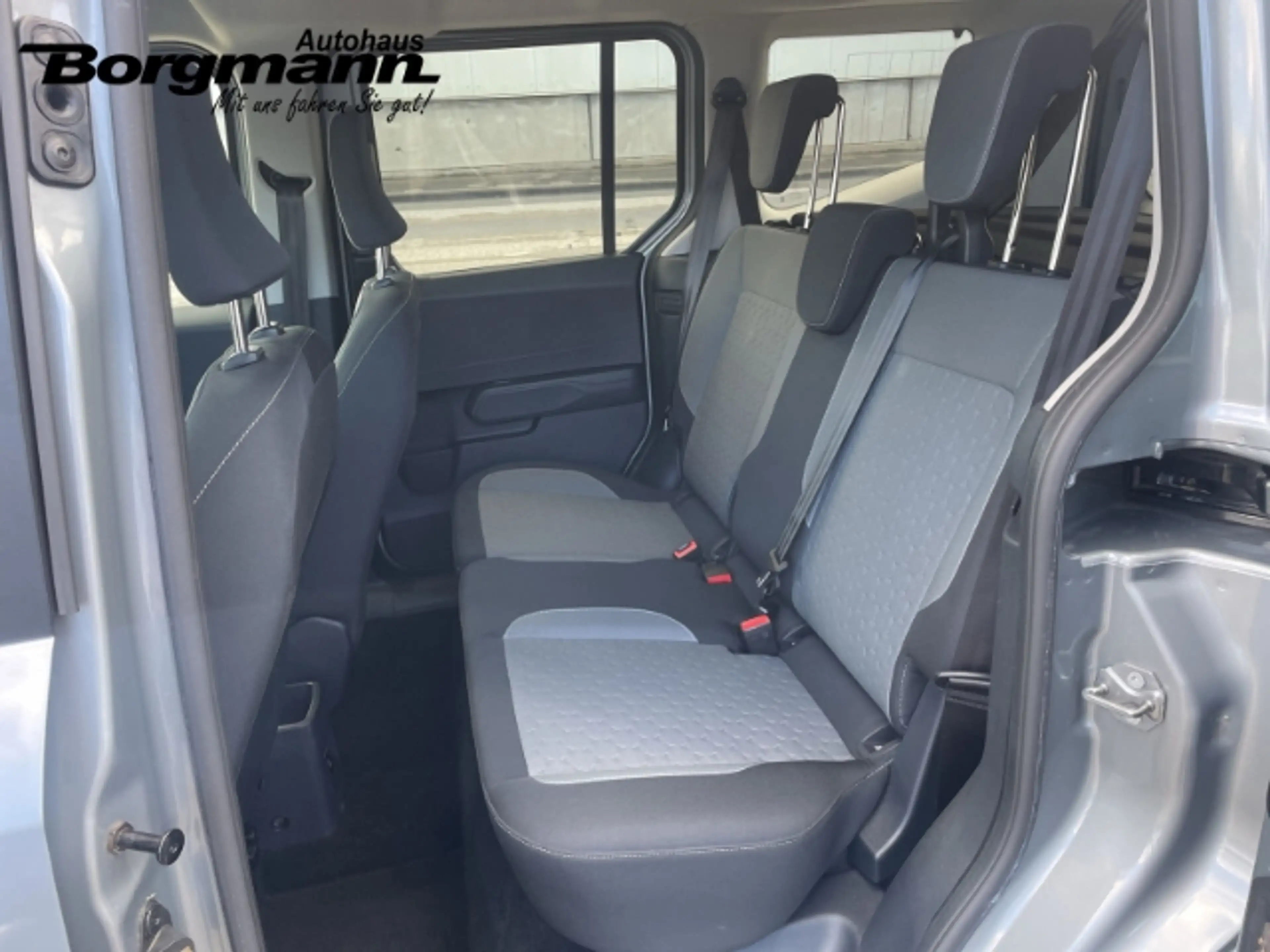 Ford Tourneo Courier Titanium 1.0 Bluetooth - Rückfahrkamera - Navi - S — photo 8