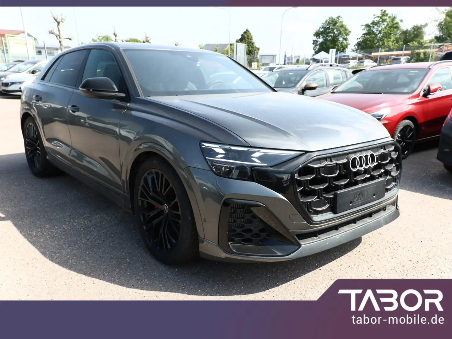 Audi SQ8 TFSI Facelift AssistenzP+ 22Z Pano B&O Leder Šedá - 2