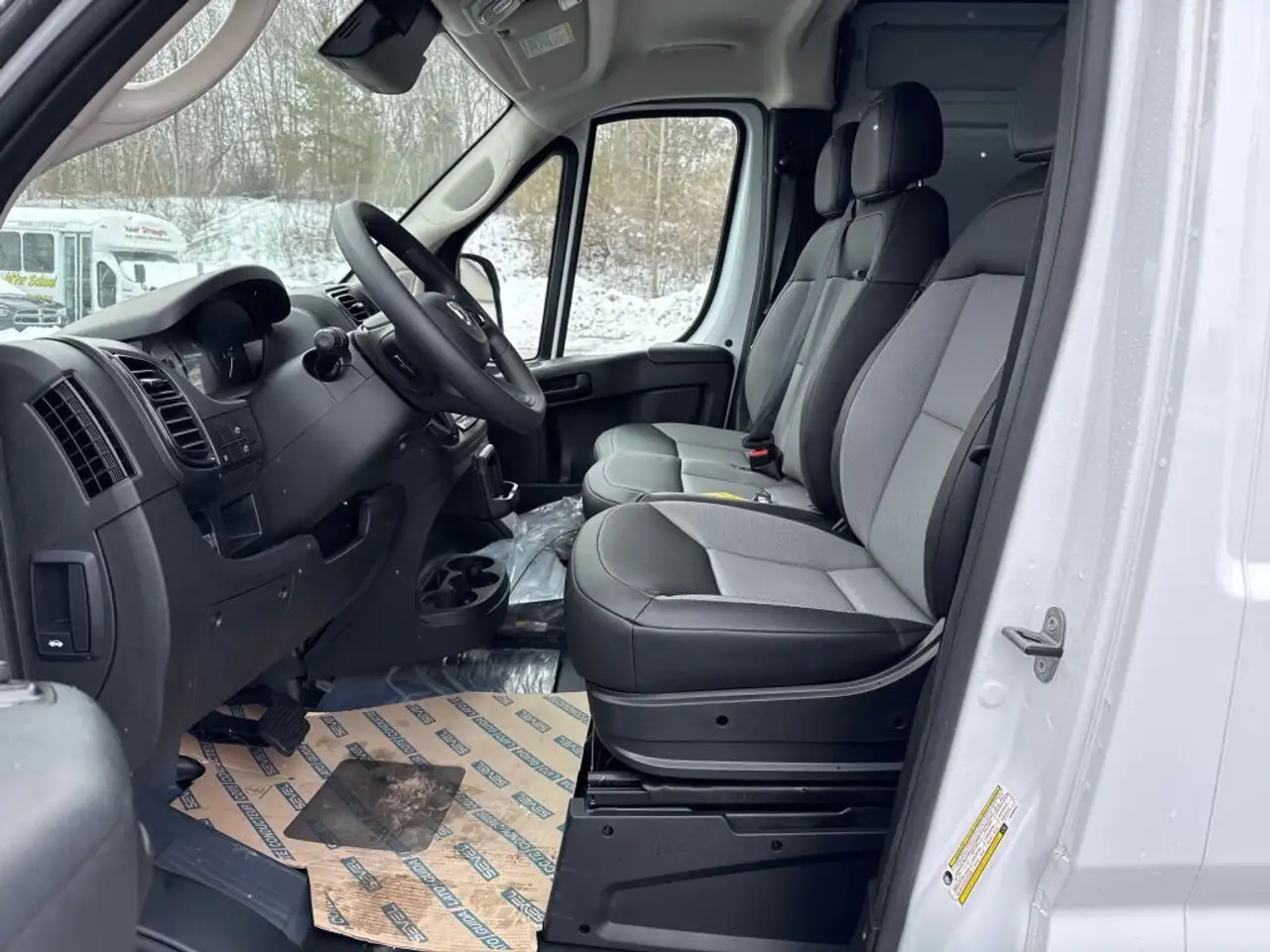 RAM ProMaster 3500 снимка RAM ProMaster 3500