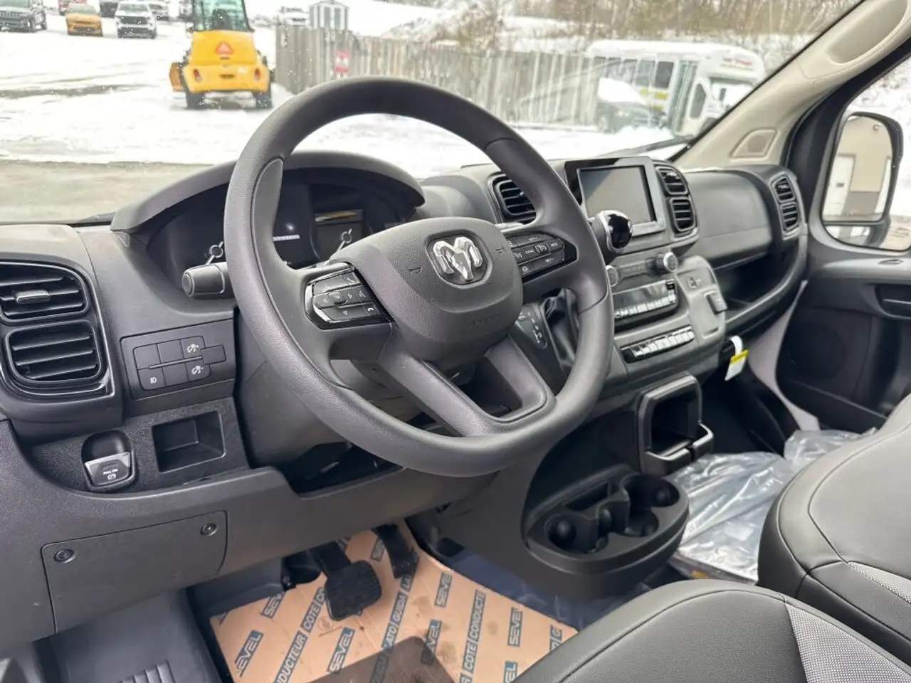 RAM ProMaster 3500 снимка RAM ProMaster 3500