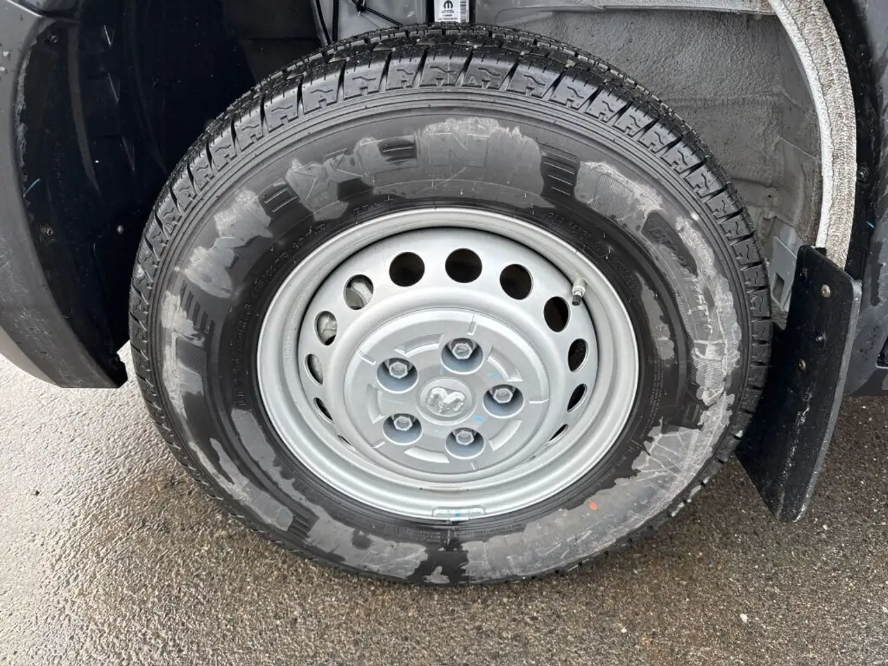 RAM ProMaster 3500 снимка RAM ProMaster 3500