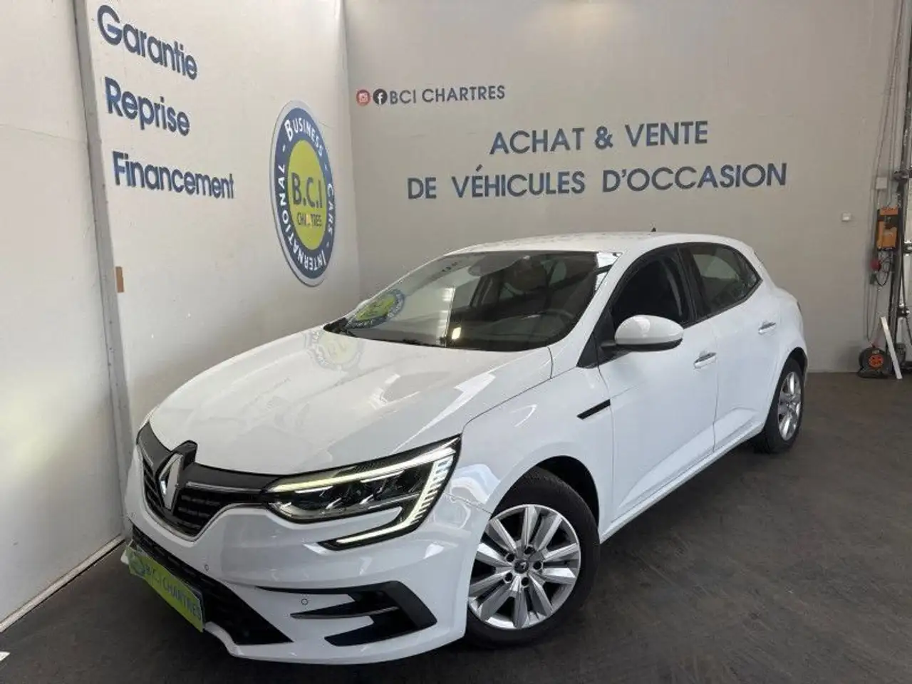 Renault Megane IV 1.5 Blue dCi 115ch Business - 20