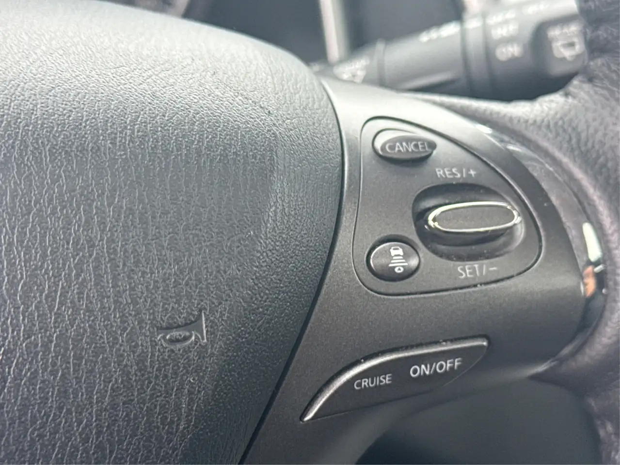 Nissan Murano снимка Nissan Murano
