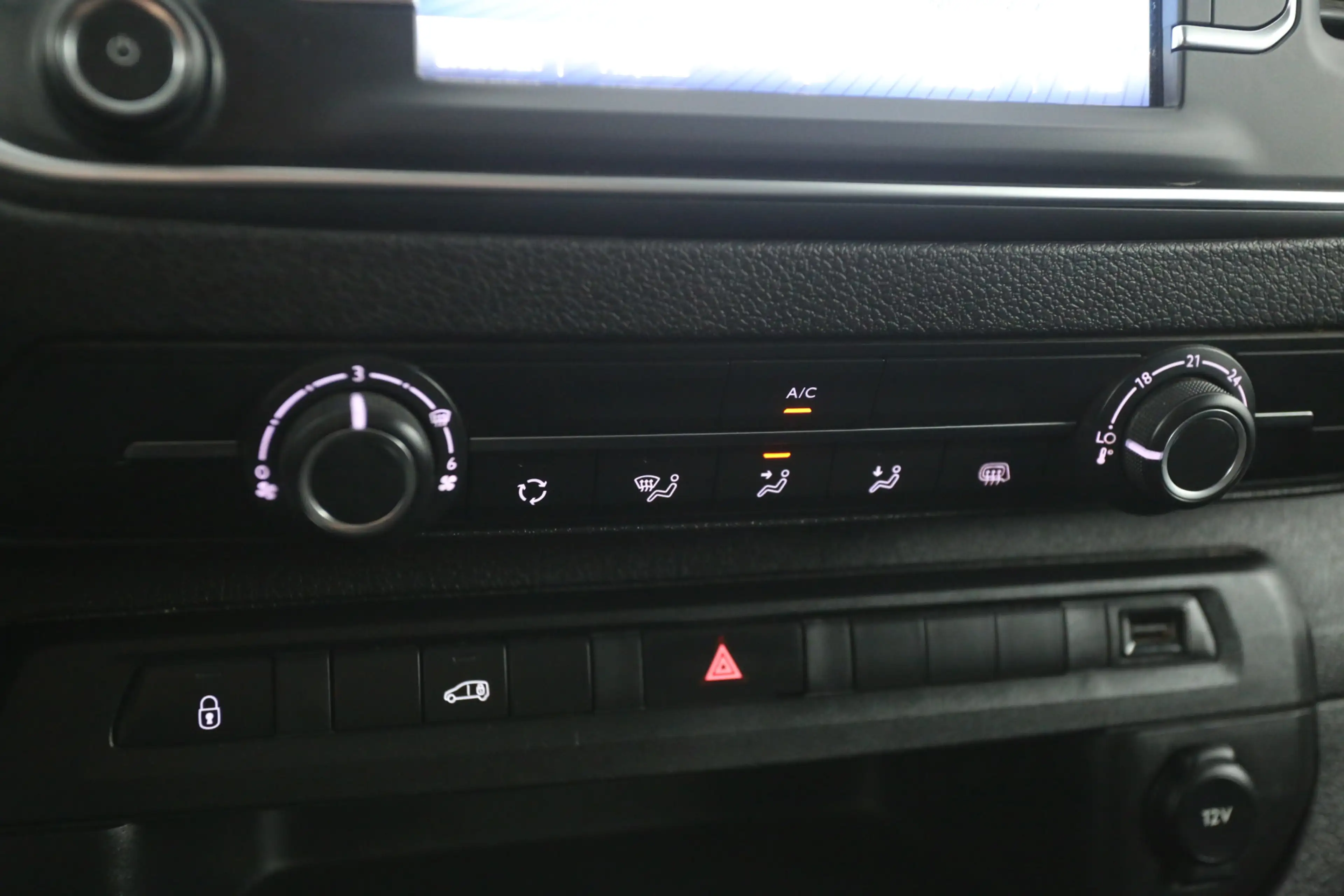 Citroen Jumpy E-Jumpy Toyota ProAce Electric Worker 75 kWh Long — photo 14