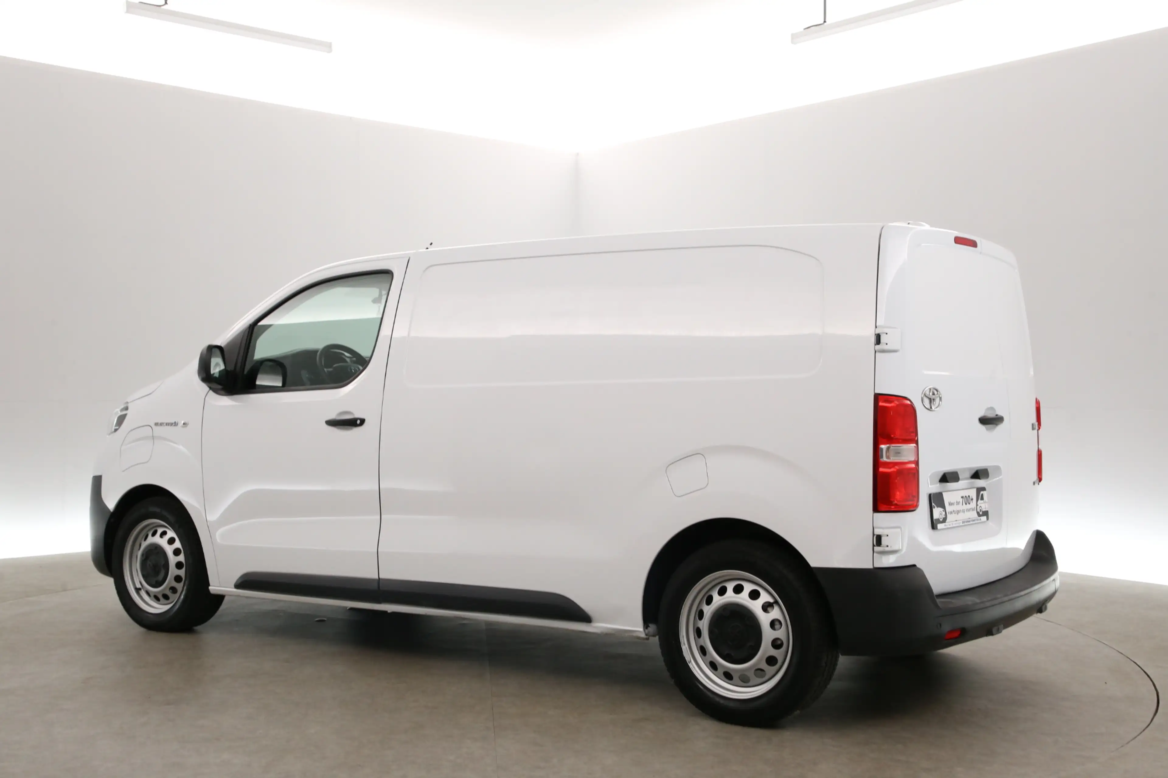 Citroen Jumpy E-Jumpy Toyota ProAce Electric Worker 75 kWh Long — photo 4