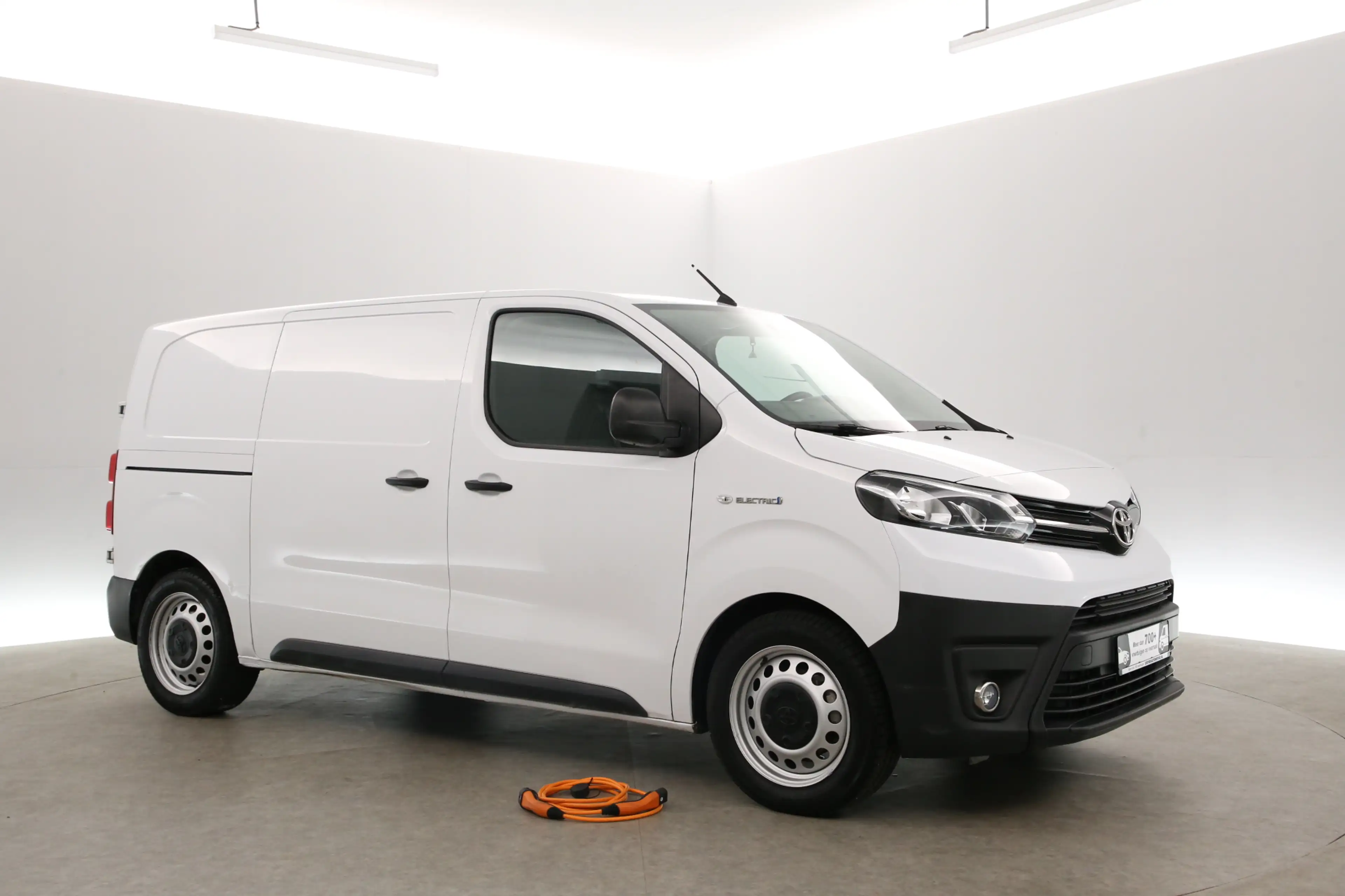 Citroen Jumpy E-Jumpy Toyota ProAce Electric Worker 75 kWh Long — photo 6