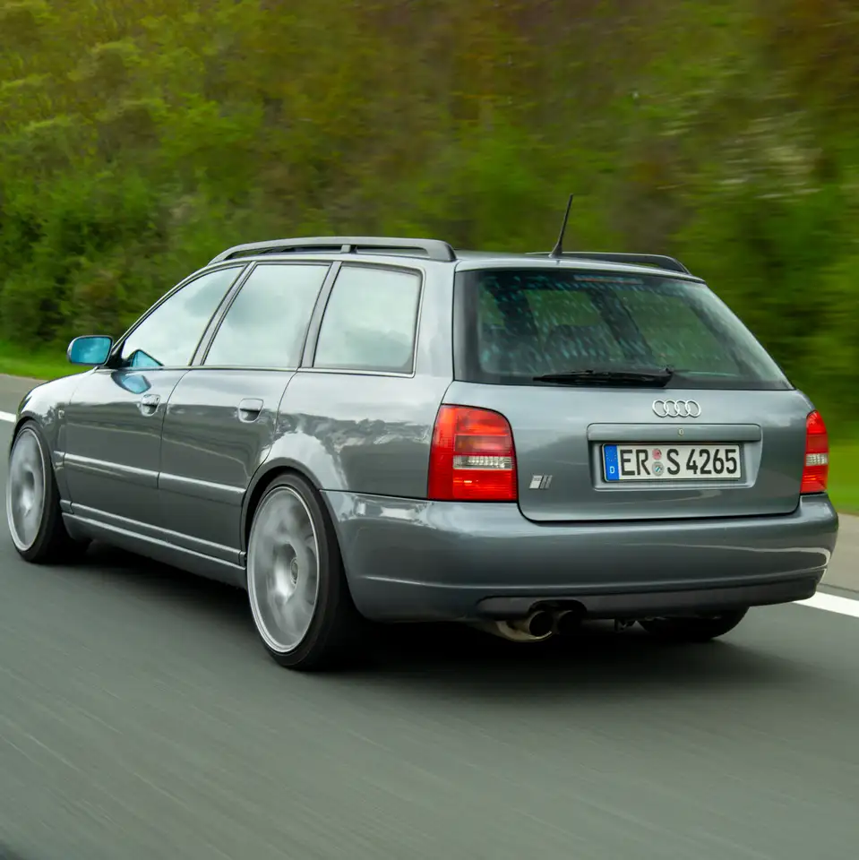 Audi S4 Avant 2.7 quattro, foto 2