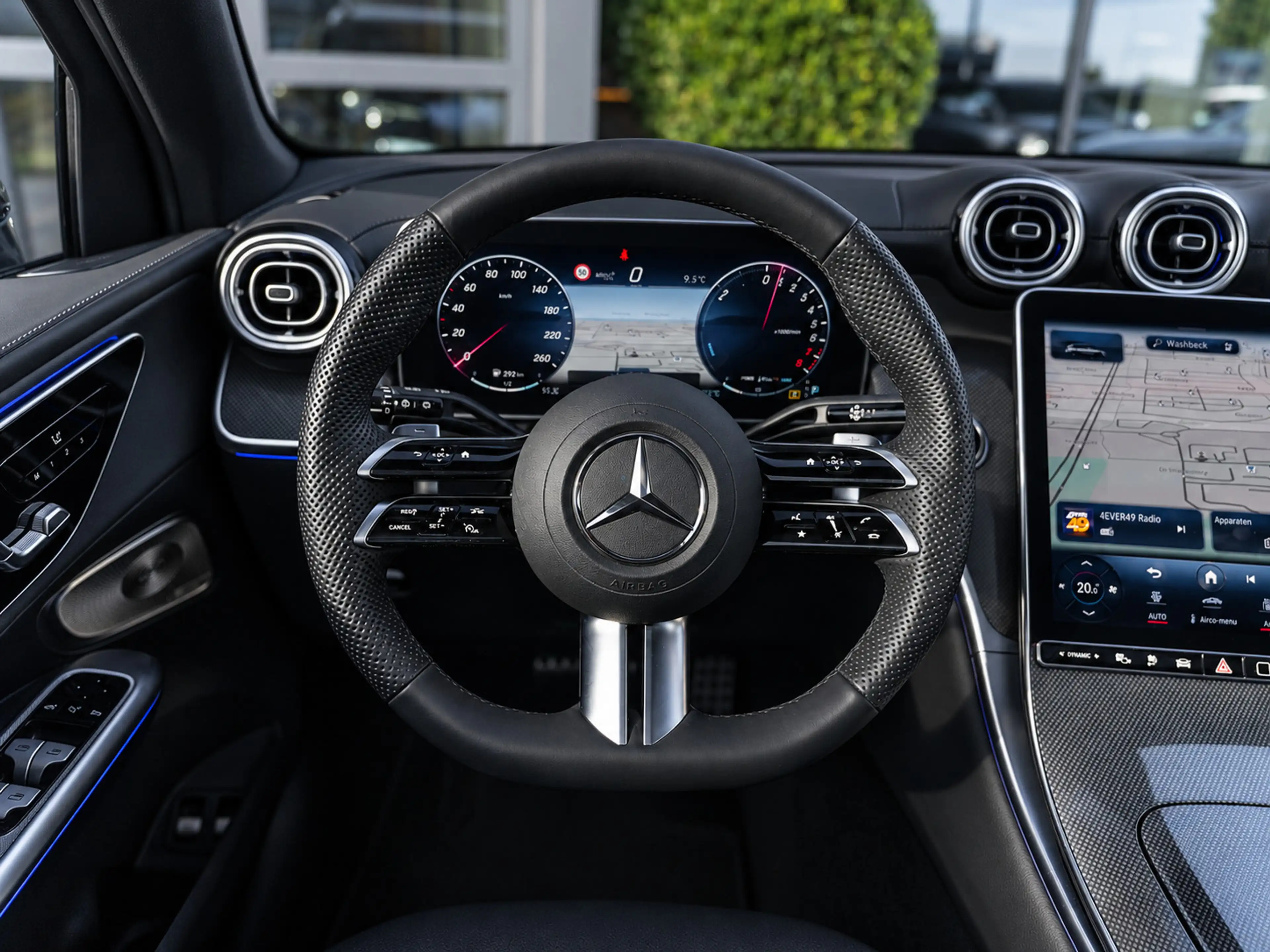 Mercedes-Benz GLC 400 400e 4MATIC AMG Line|PANO|BURM|4WS|LUCHT — photo 11