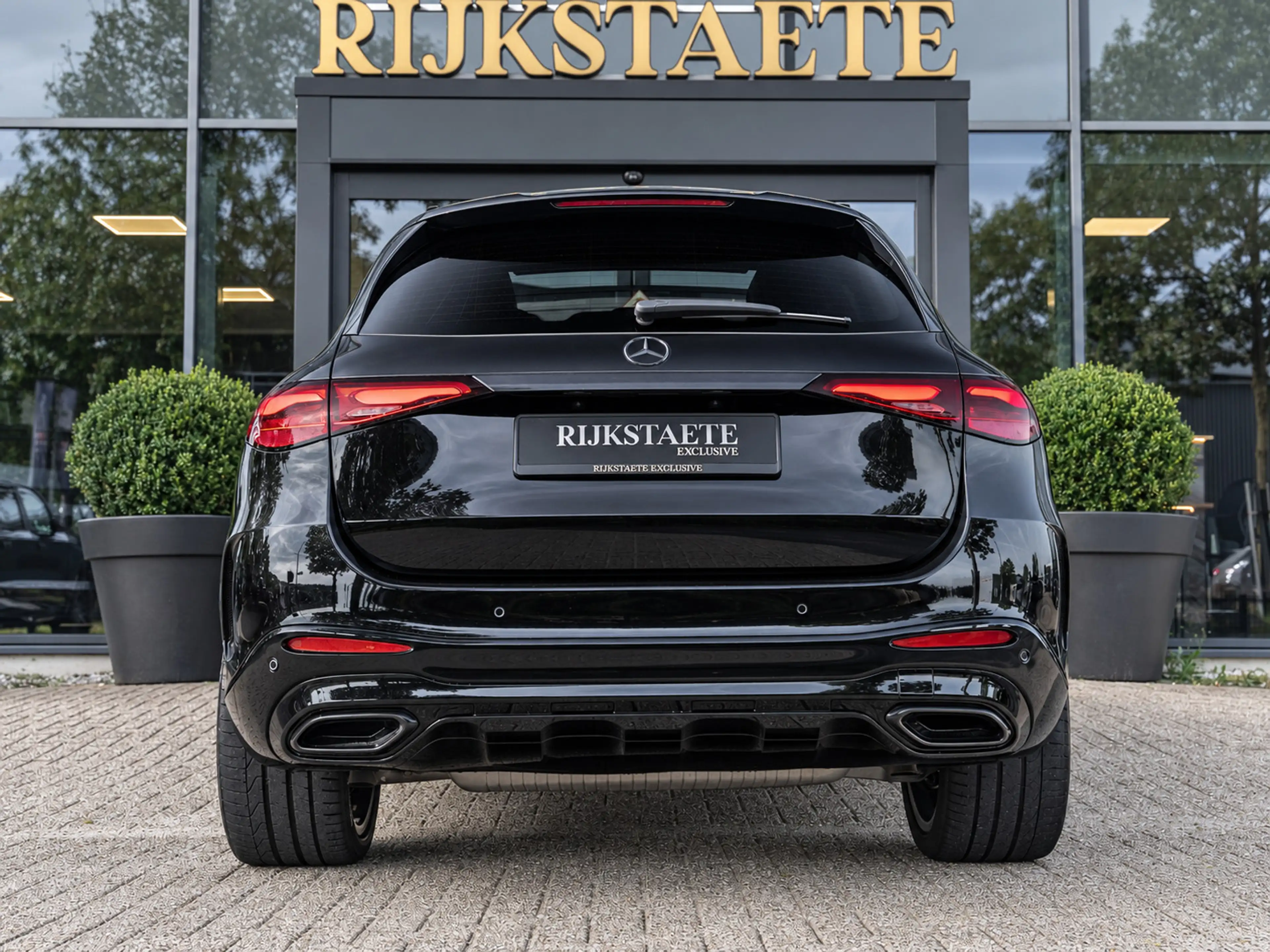 Mercedes-Benz GLC 400 400e 4MATIC AMG Line|PANO|BURM|4WS|LUCHT — photo 8