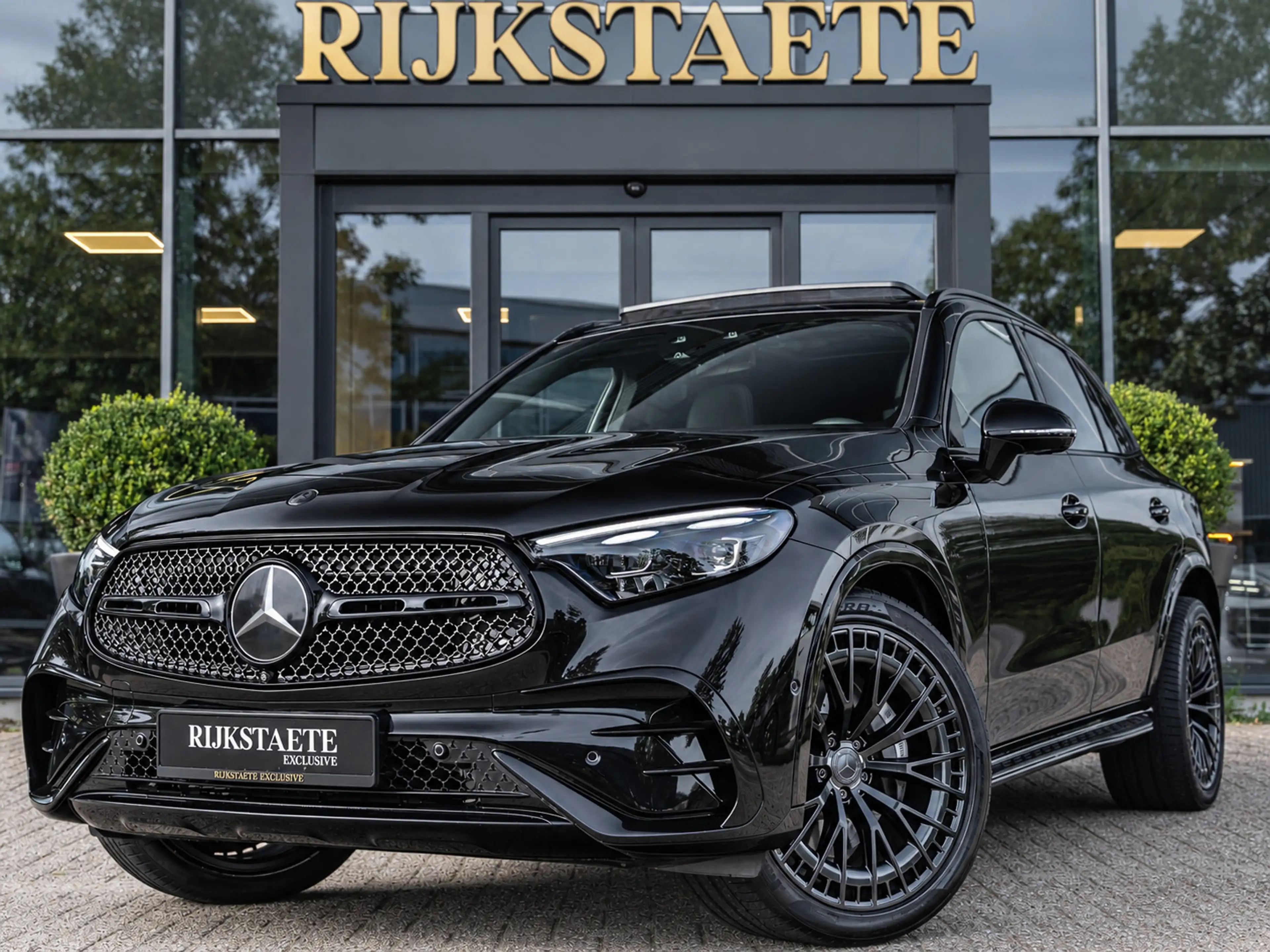 Mercedes-Benz GLC 400 400e 4MATIC AMG Line|PANO|BURM|4WS|LUCHT